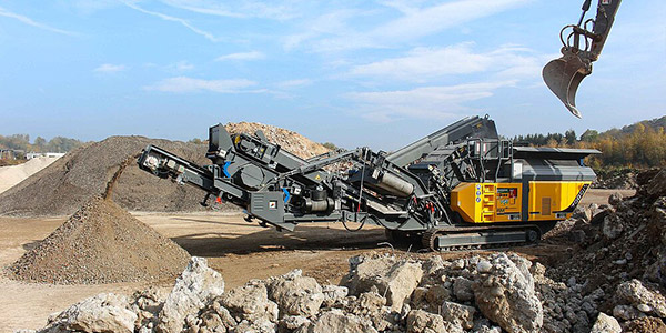 كسارة RUBBLE MASTER المتنقلة